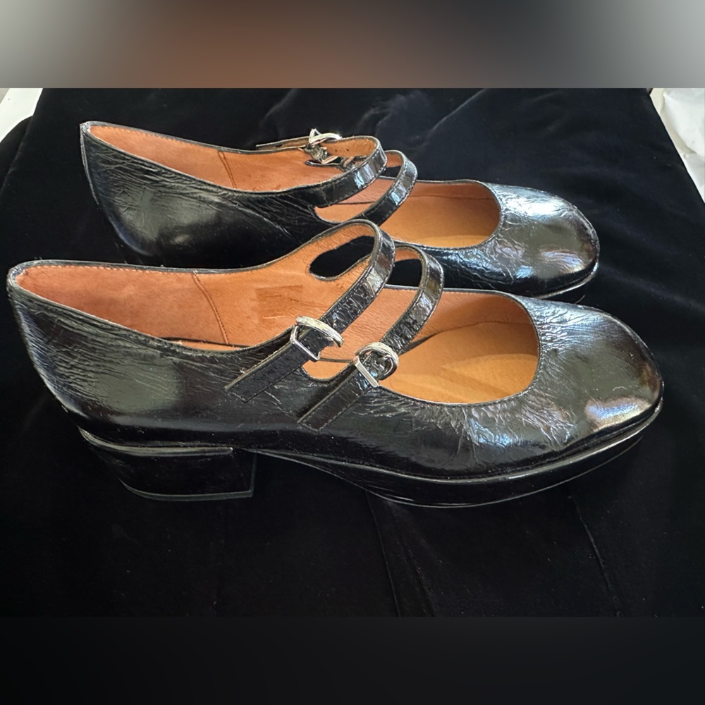 Jonak Paris MARY JANE WITH DOUBLE STRAPS
in Black Pleated Patent Leather Size 40 - Picture 9 of 14